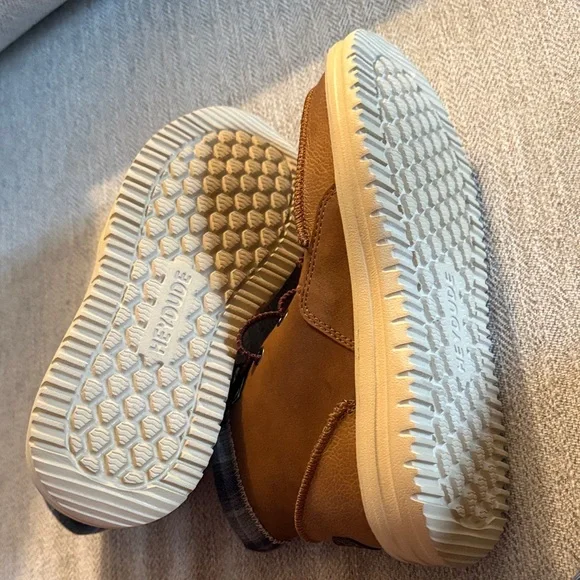 Hey Dude Kids Tan Boots - Picture 3 of 3